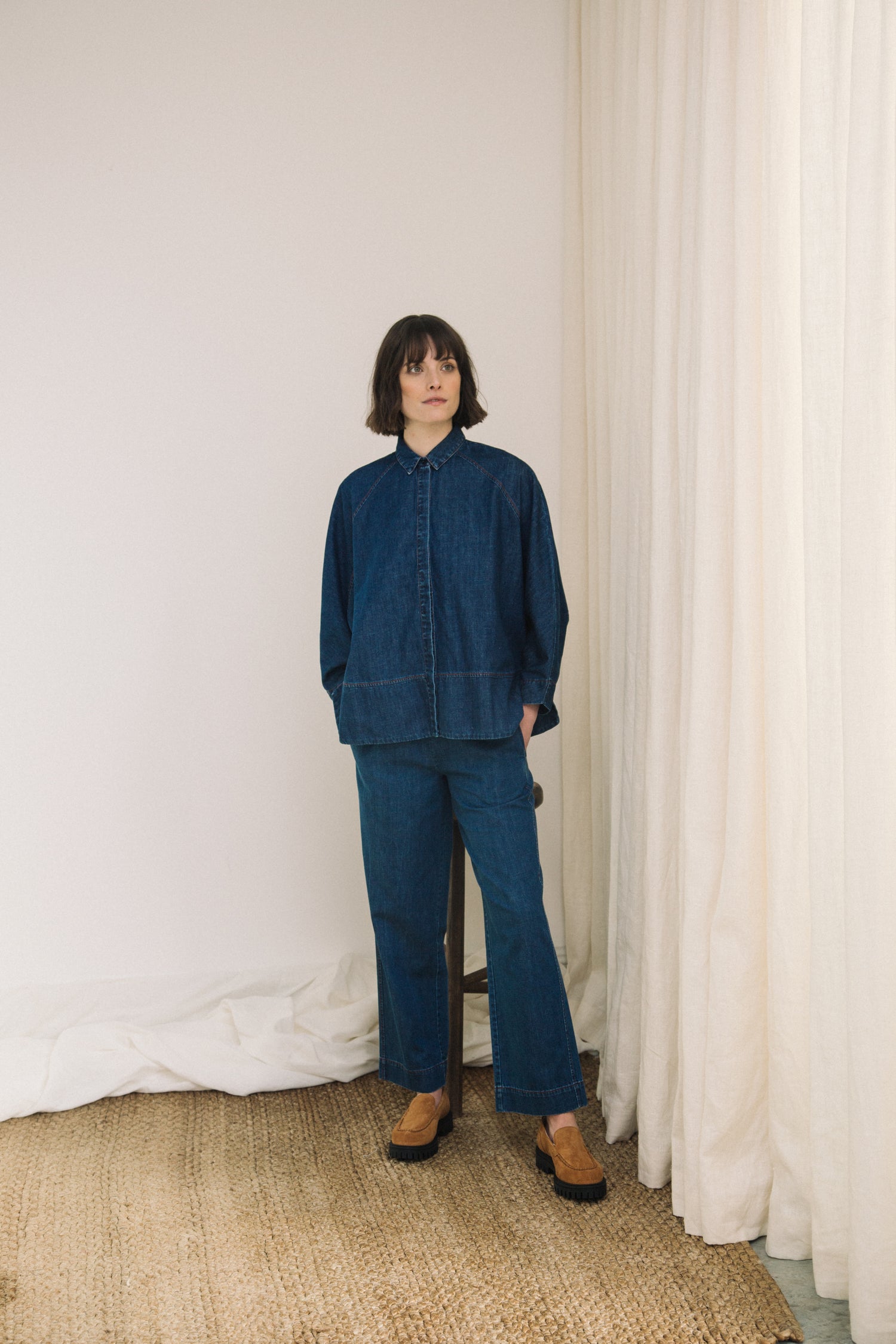 Magniloa-Leigh Organic Cotton Denim Shirt in Mid Blue