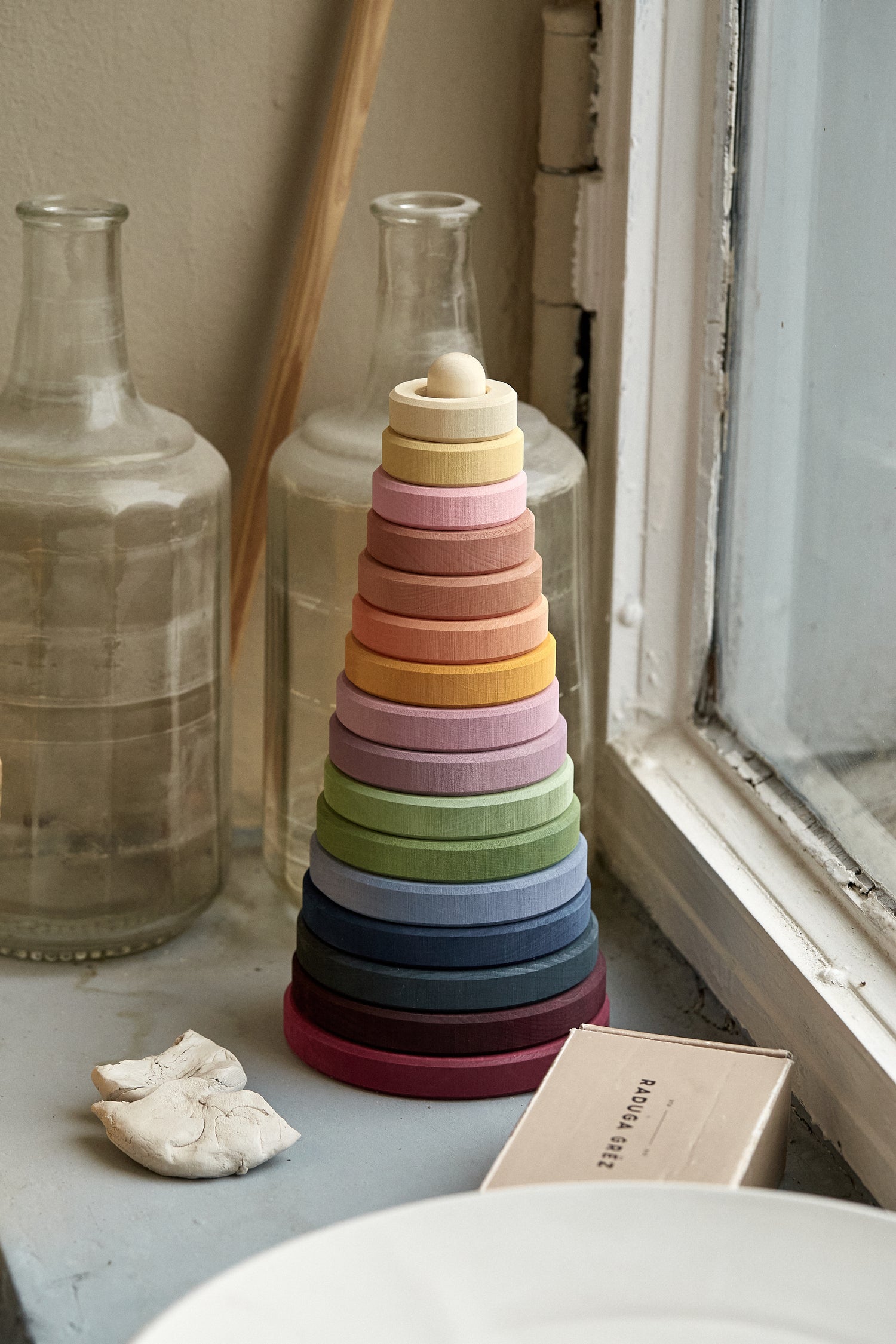 Big Pyramid Colorful