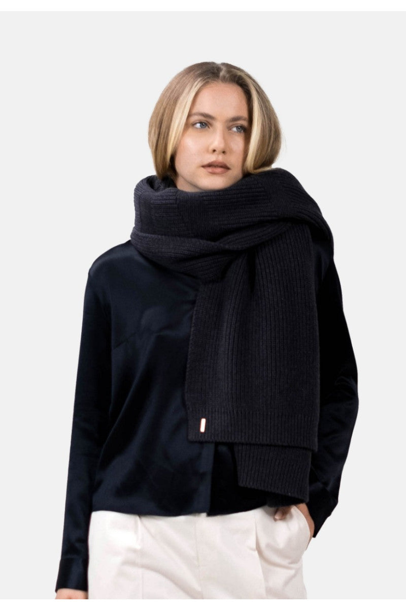 Olden OLA - Blanket Scarf &amp; Throw - Blackbird